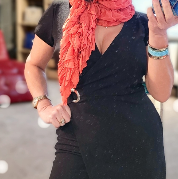 ❤ 3/$50 Ruffled 🔥 Peach/Coral scarf - Picture 7 of 11